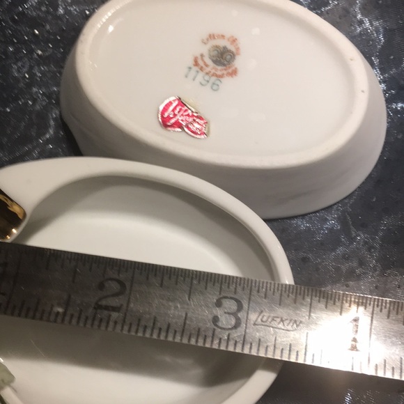 Pair Vintage Lefton China Handpainted Sm Ashtrays - Picture 7 of 8